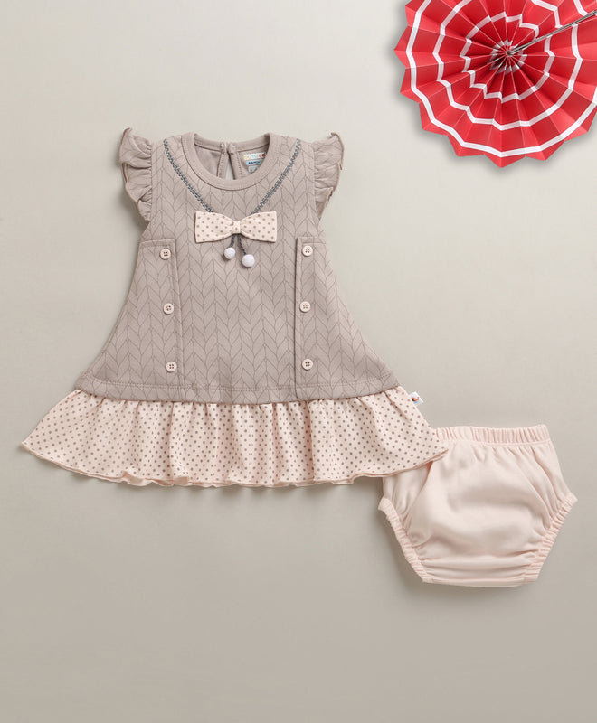 Grey Girls Cap Sleeves Frock With Panty