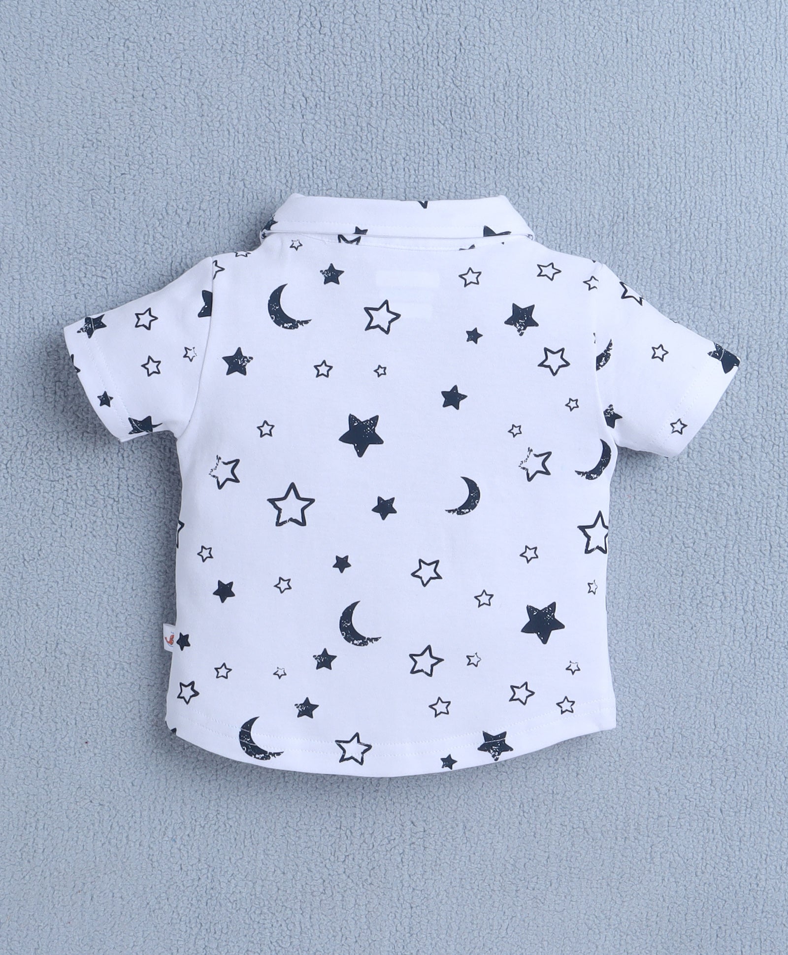 BUMZEE White & Navy Boys Half Sleeves Shirt & Short Set With Bow Suspender & Cap