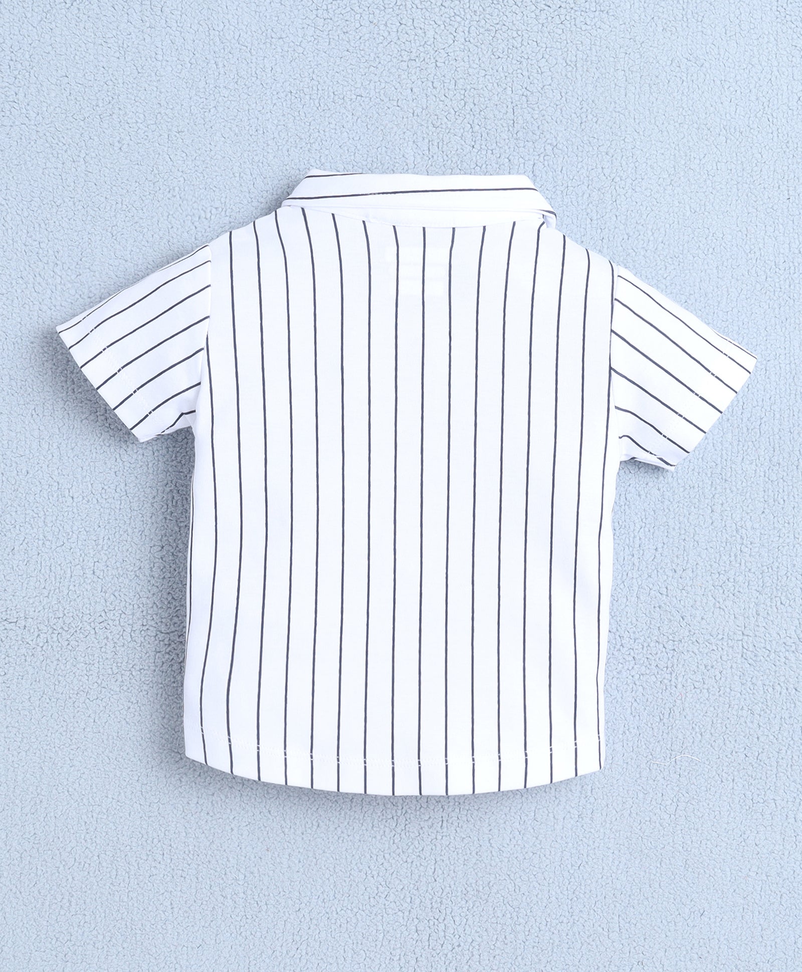 BUMZEE White & Navy Boys Half Sleeves Shirt & Short Set With Applique Bow Suspender & Cap
