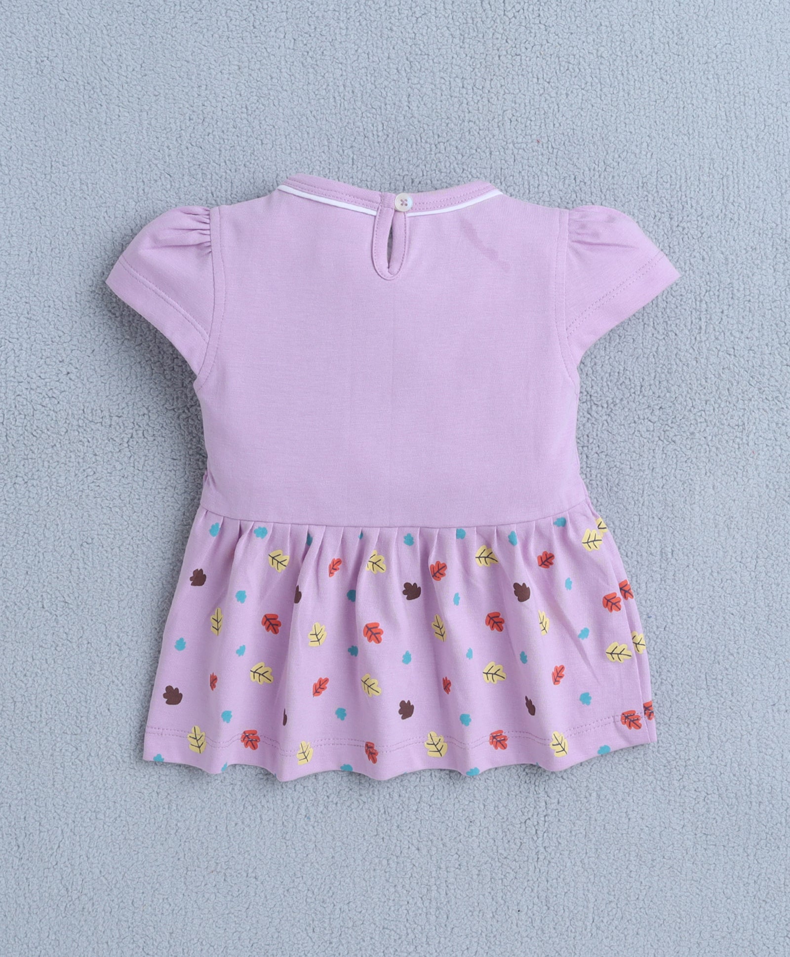Lilac Girls Cap Sleeves Frock With Panty
