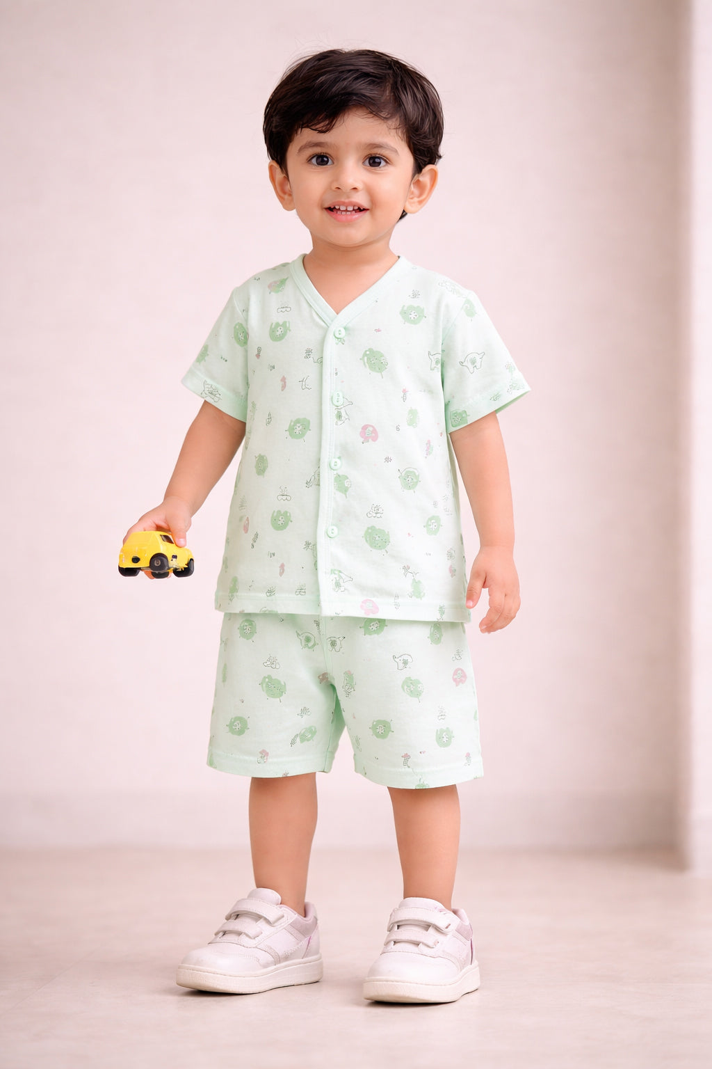Bumzee Green Animal Print Jabla & Short Set, Half Sleeves, 100% Cotton (Style Peb11572)