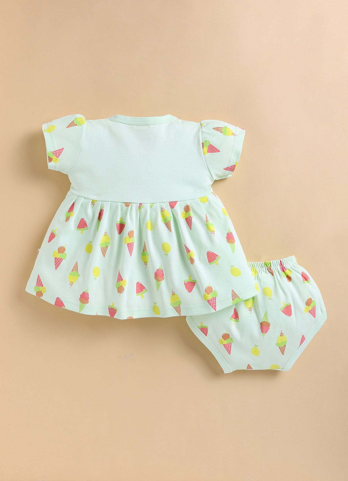 Green Girls Cap Sleeves Frock With Panty
