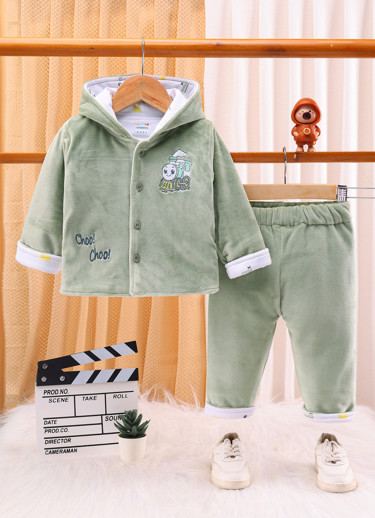 Bumzee Green Embroidered Winter Set, Full Sleeves, Velvet, Hooded (Style Peb11698)