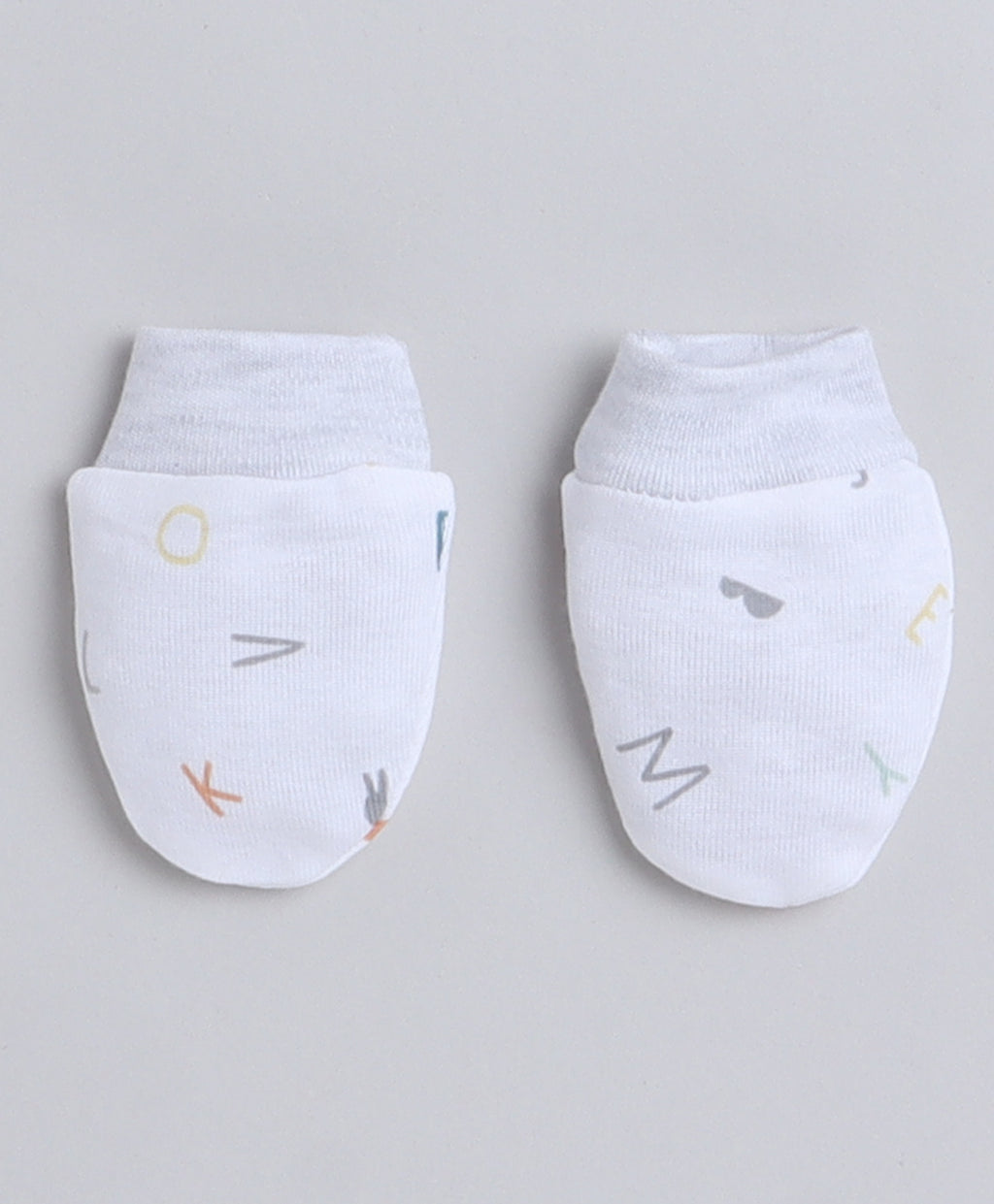 Bumzee White & Grey Graphic Print Cap, Mitten & Bootie Set, 100% Cotton