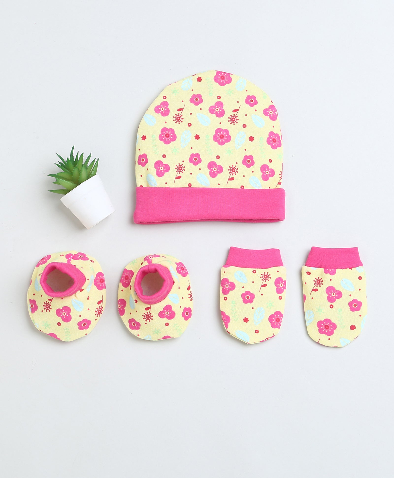 Girls 100% Cotton NA Cap Mitten Bootie - Yellow & Pink