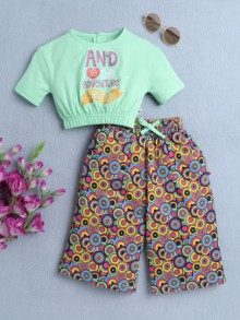 BUMZEE Green & Multi Girls Half Sleeves T-Shirt & Culotte Set